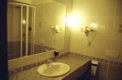 Gottwald Hotel Tatabánya Habitación foto